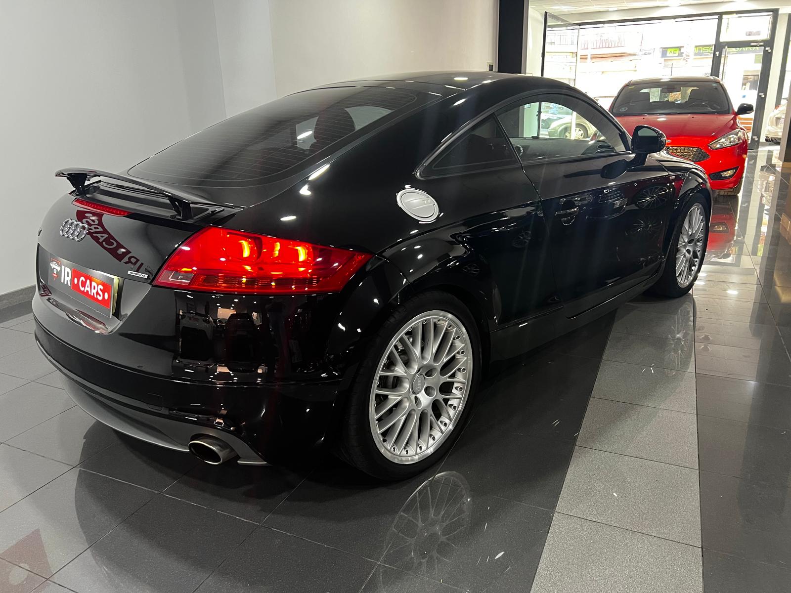 Audi TT 3.2 Quattro Coupe foto 4